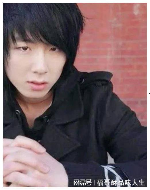 刘宇明星网红是谁,揭秘当红明星网红背后的故事