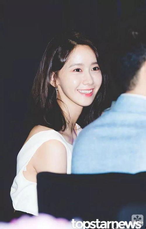 皮肤黑的女明星网红,揭秘皮肤黝黑的女明星网红风采”