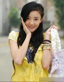 女明星网红李嫣照片,时尚女星的青春魅力