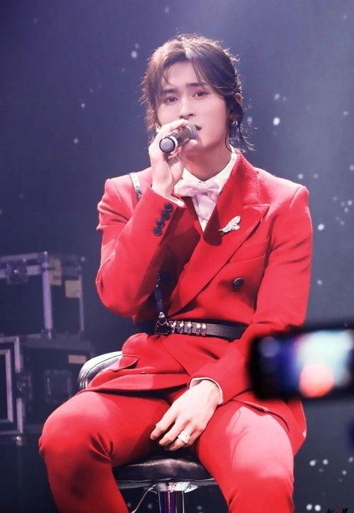 明星网红西服品牌推荐大全,时尚穿搭指南