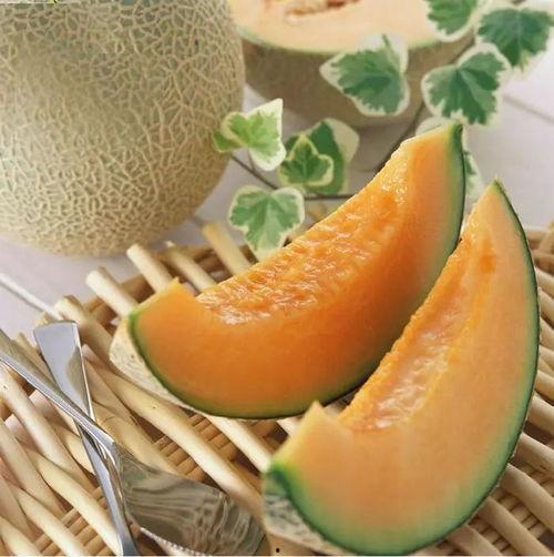 小蜜25哈密瓜价格今日价,小蜜25哈密瓜，新鲜上市，价格实惠！”