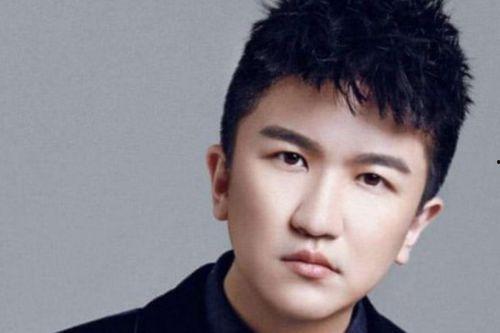 壮脸明星网红是谁呀,她是如何成为网络红人的？”