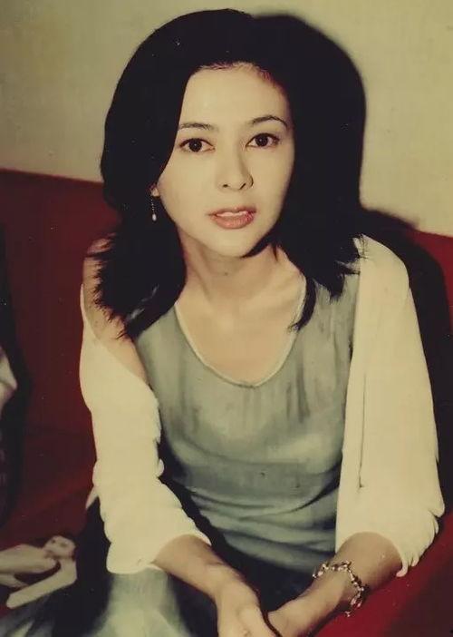 明艳女明星网红有哪些,盘点当下热门女明星网红风采