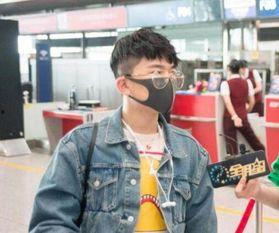 白云机场偶遇明星网红,网红明星同框，白云机场星光熠熠