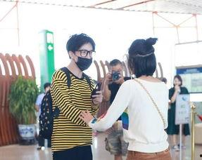 白云机场偶遇明星网红,网红明星同框，白云机场星光熠熠