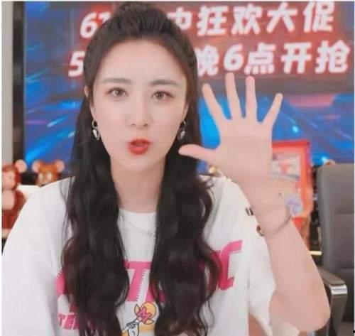 明星网红谁赚得多钱,揭秘明星网红收入排行，谁才是吸金王？