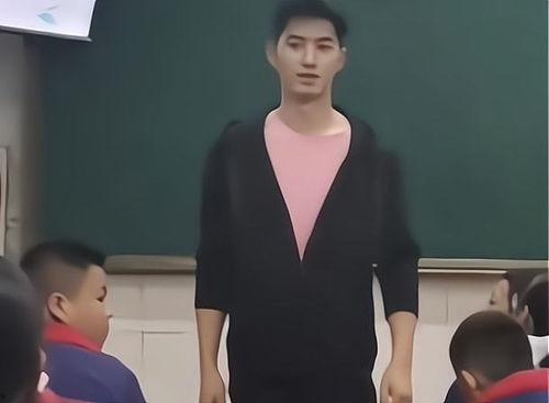 明星网红身材对比图片男,明星网红对比，揭秘健身塑形之道