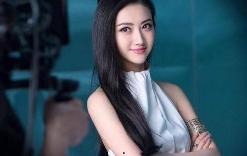 想当明星网红的好处坏处,辉煌与阴影并存的璀璨舞台