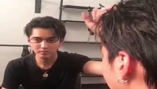 抖音与明星网红合作,共筑流量新高峰