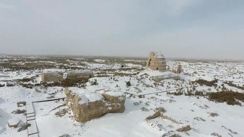 瓜州县今日有雪吗,冬日美景尽收眼底”