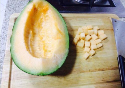 哈密瓜炒黑肉可以吃吗,美味与营养的完美结合